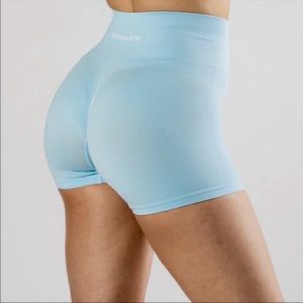 Alphalete Amplify Short